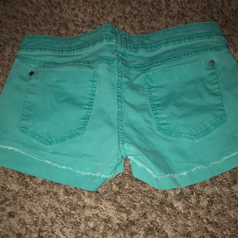 Shorts - Picture 2 of 5
